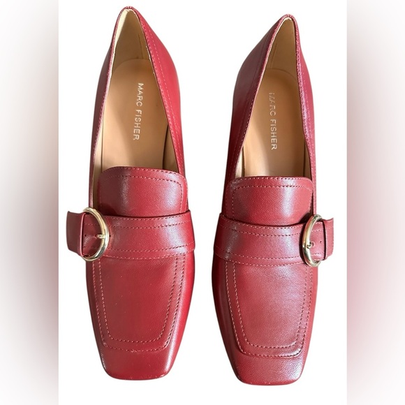 Marc Fisher Oralin heeled Loafer. Burgundy size 8.5. - Picture 2 of 8